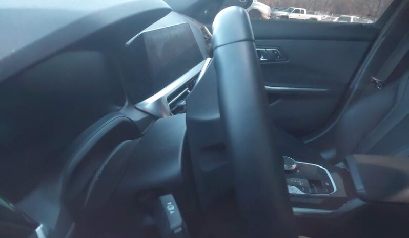 
								2022 BMW 3 series full									