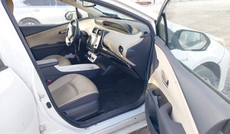 
								2016 Toyota Prius full									