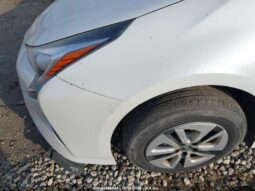 
										2016 Toyota Prius full									