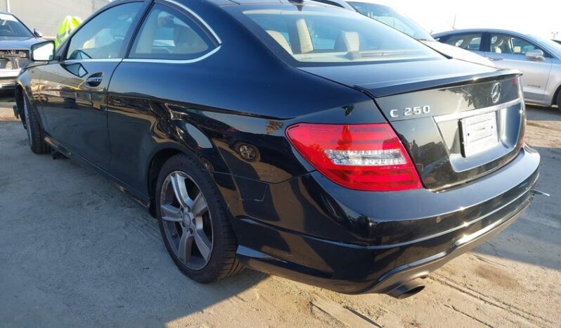 
								2014 Mercedes-benz C 250 full									