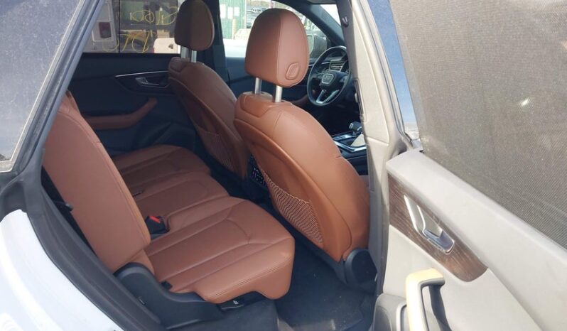 
								2023 Audi Q8 full									