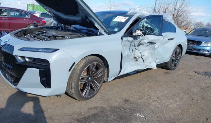 
								2024 BMW 7 series full									