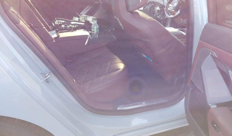 
								2024 BMW 7 series full									