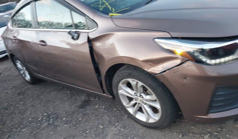 
								2019 Chevrolet Cruze full									