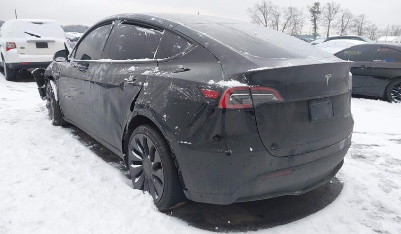 
								2025 Tesla Model y full									