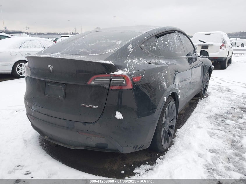 2025 Tesla Model y