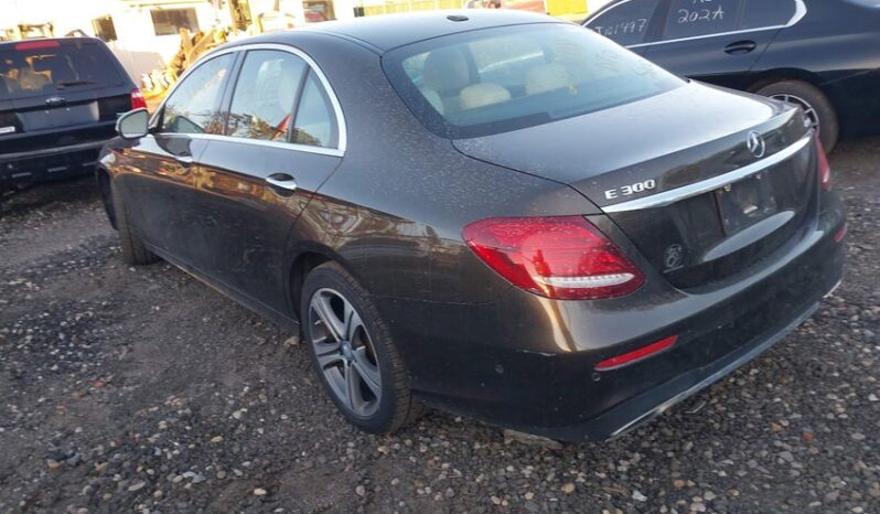
								2017 Mercedes-benz E 300 full									