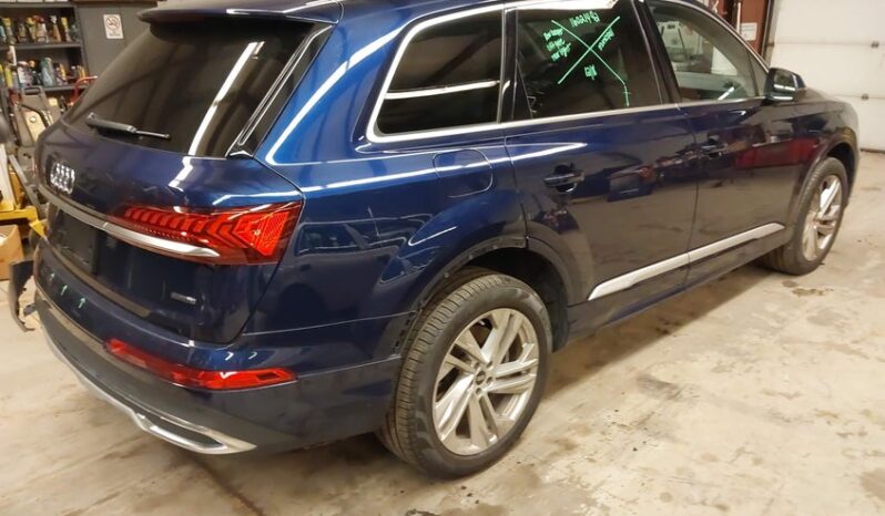 
								2022 Audi Q7 full									