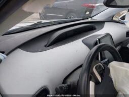 
										2018 Toyota Prius full									
