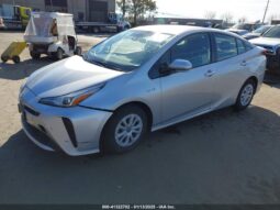 
										2019 Toyota Prius full									