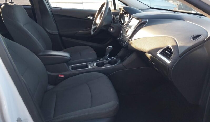 
								2017 Chevrolet Cruze full									