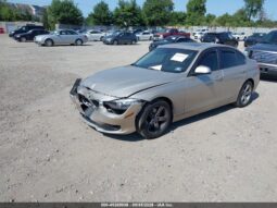 
										2013 BMW 3 series full									