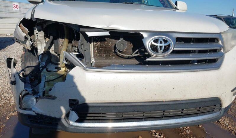 
								2012 Toyota Highlander full									