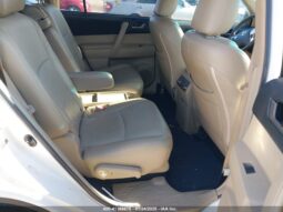 
										2012 Toyota Highlander full									