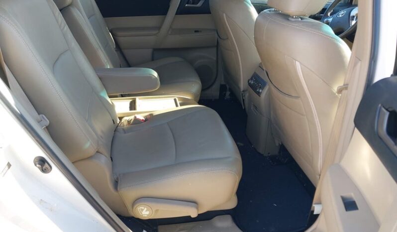 
								2012 Toyota Highlander full									