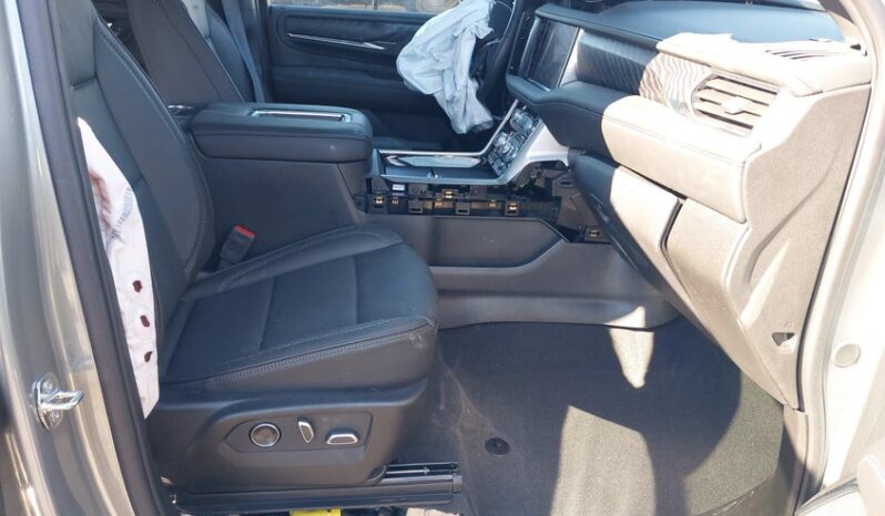 
								2024 Gmc Yukon full									