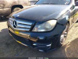 
										2012 Mercedes-benz C 250 full									