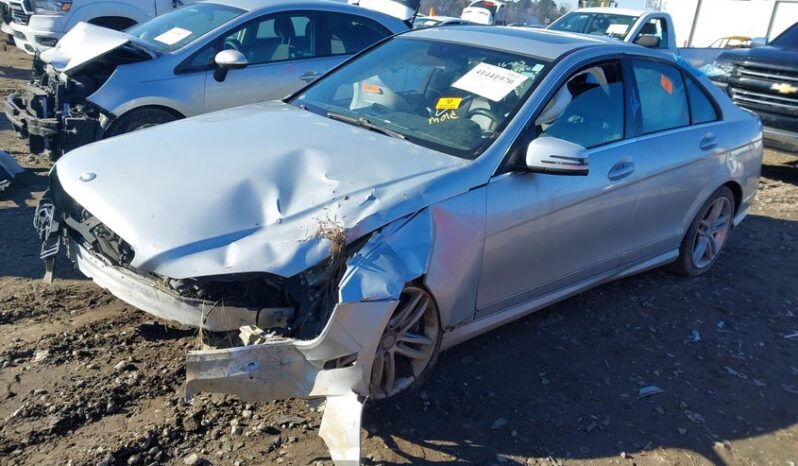 
								2013 Mercedes-benz C 300 full									