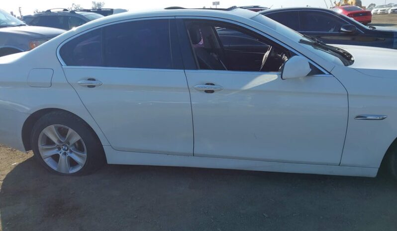 
								2012 BMW 5 series full									