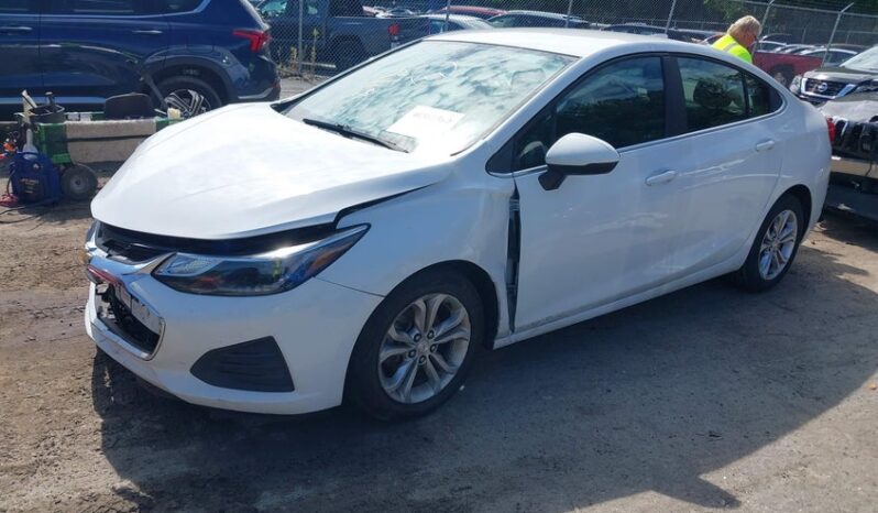 
								2019 Chevrolet Cruze full									