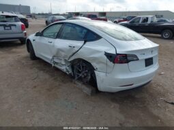 
										2022 Tesla Model 3 full									