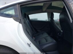 
										2022 Tesla Model 3 full									