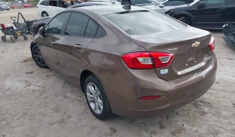 
								2019 Chevrolet Cruze full									