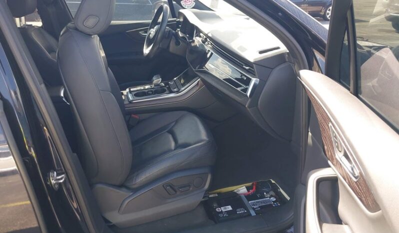 
								2021 Audi Q7 full									