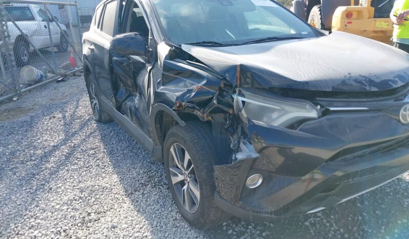 
								2017 Toyota Rav4 full									