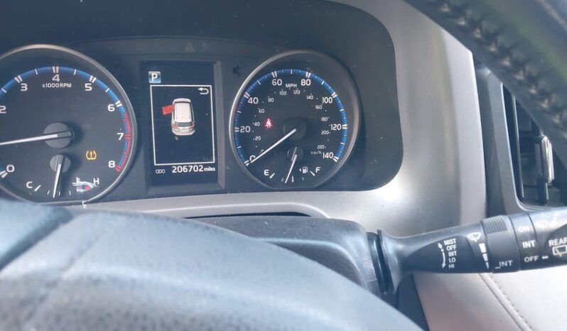 
								2017 Toyota Rav4 full									