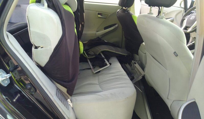 
								2012 Toyota Prius full									