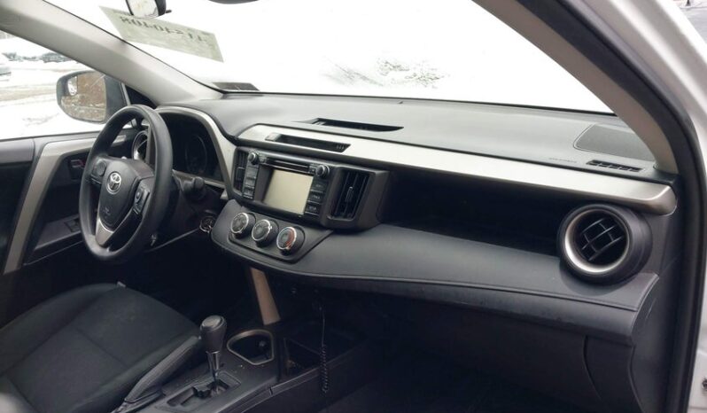 
								2018 Toyota Rav4 full									