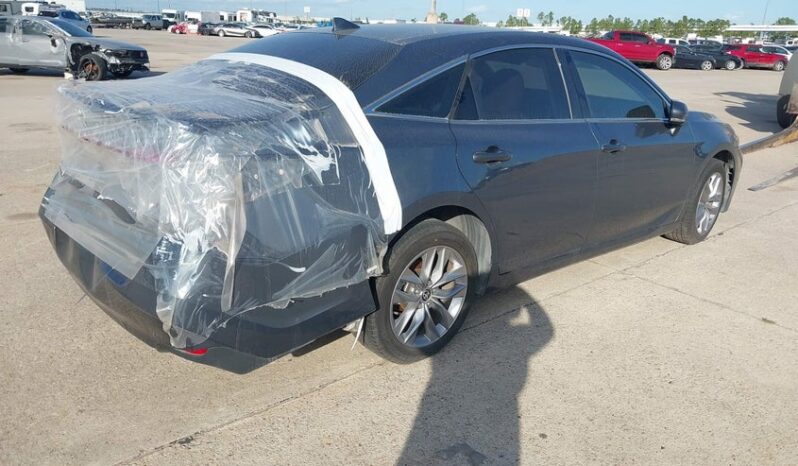 
								2022 Toyota Avalon full									