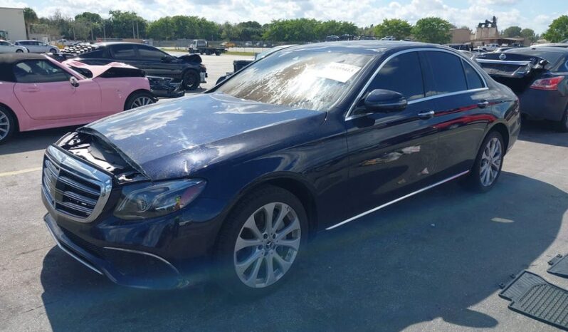 
								2017 Mercedes-benz E 300 full									