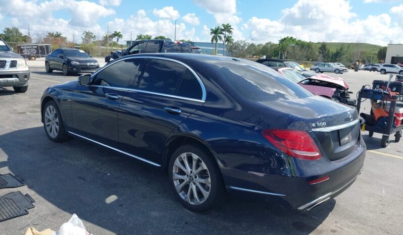 
								2017 Mercedes-benz E 300 full									
