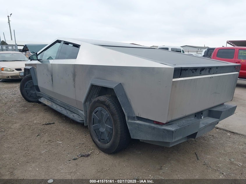 2024 Tesla Cybertruck