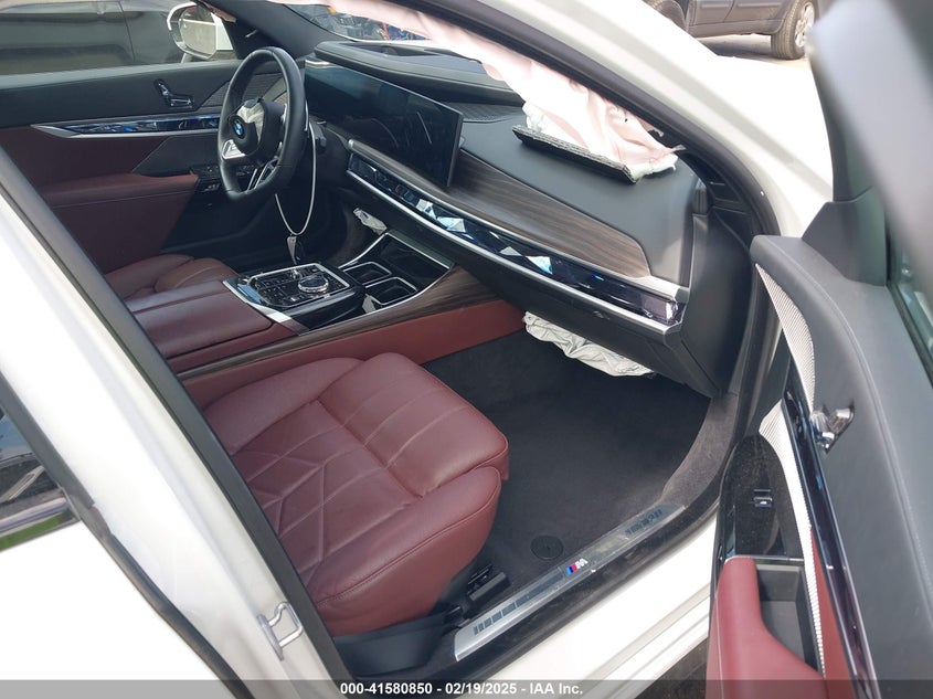 2024 BMW 740