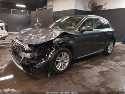 
										2022 Audi Q5 full									