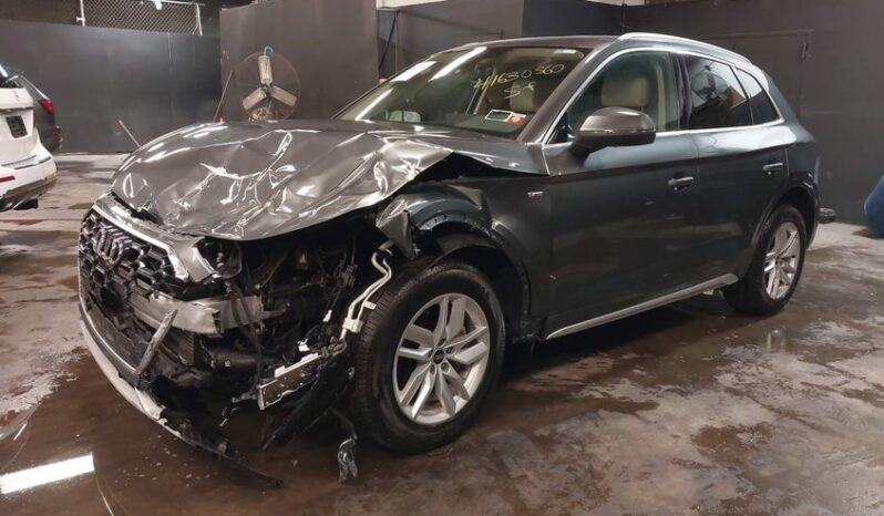 
								2022 Audi Q5 full									