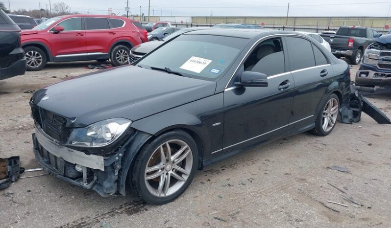 
								2012 Mercedes-benz C 250 full									