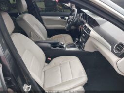 
										2012 Mercedes-benz C 250 full									