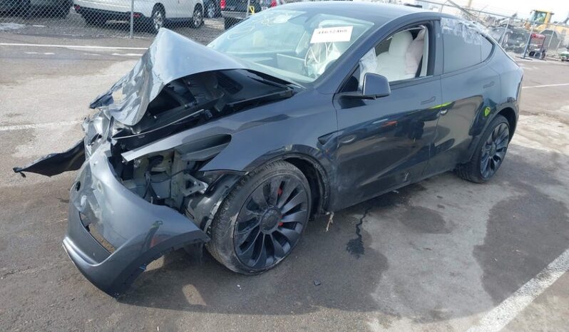 
								2024 Tesla Model y full									