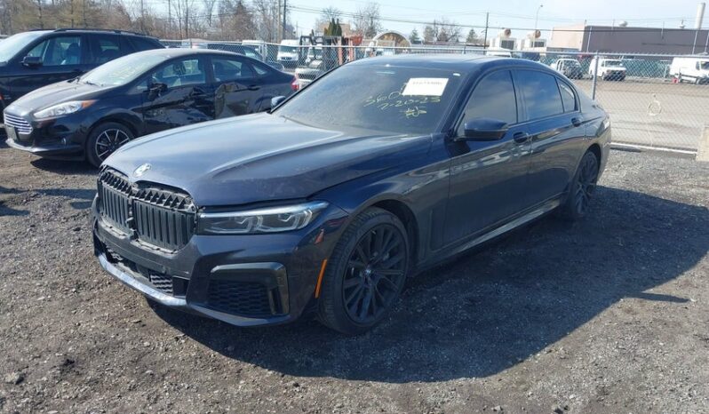 
								2022 BMW 750 full									