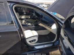 
										2022 BMW 750 full									