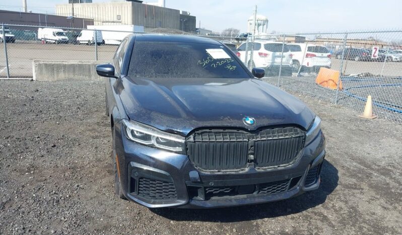 
								2022 BMW 750 full									