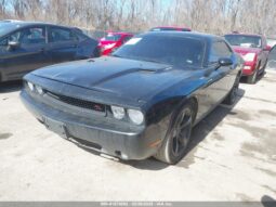 
										2013 Dodge Challenger full									