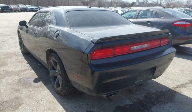 
								2013 Dodge Challenger full									