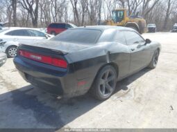 
										2013 Dodge Challenger full									