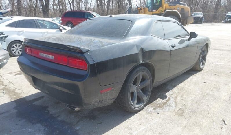 
								2013 Dodge Challenger full									