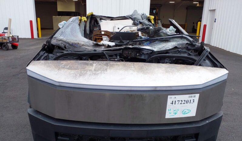 
								2024 Tesla Cybertruck full									